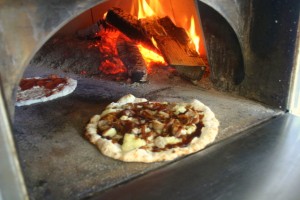 Bangers and Mash Pizza